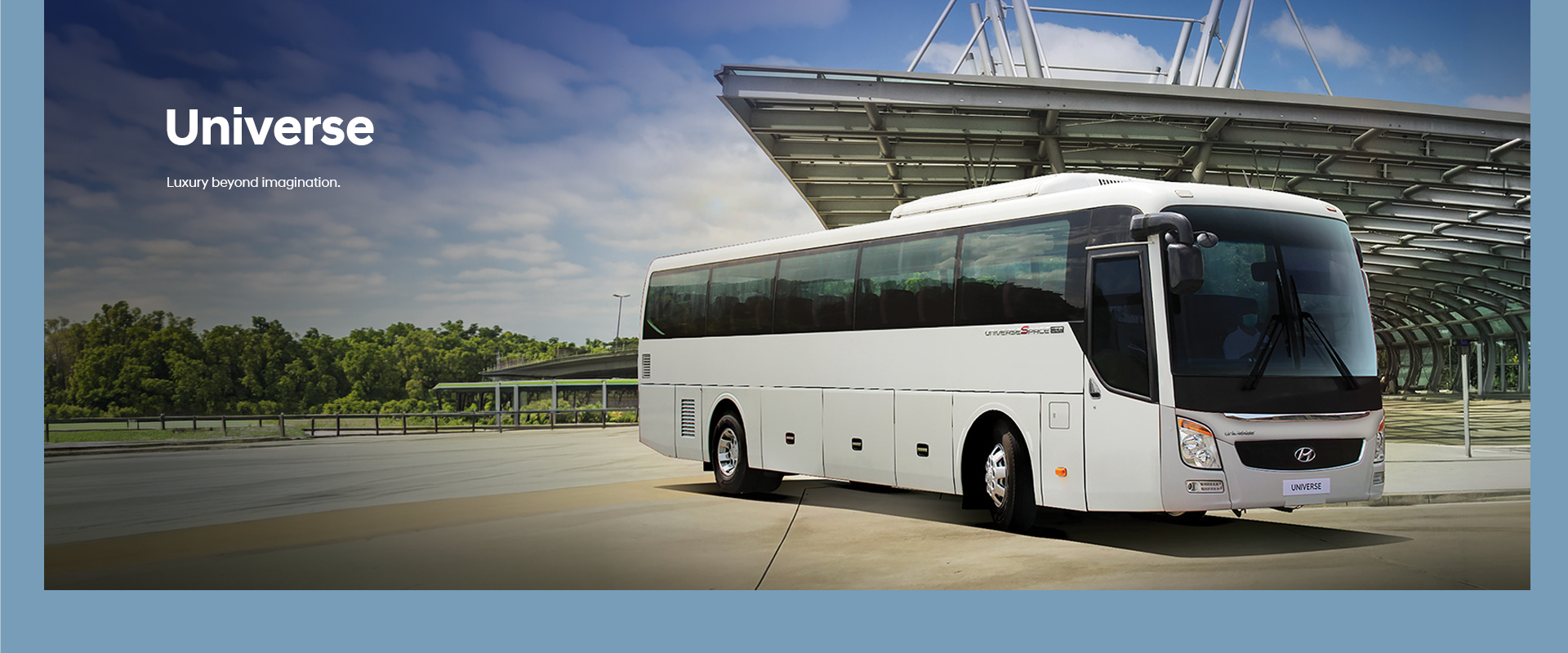 Hyundai Universe luxury bus